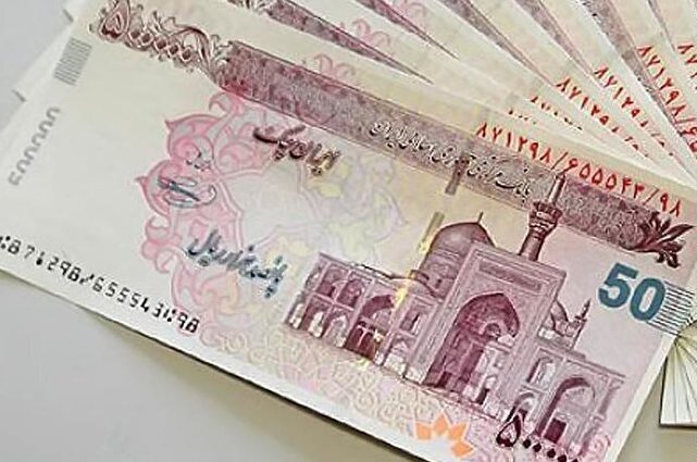 ضریب حقوق کارمندان و بازنشستگان ۲۵ درصد افزایش می‌یابد.