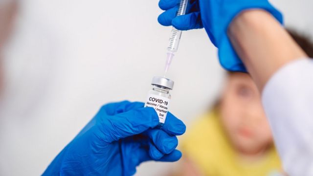 لیست مراکز واکسیناسیون کرونا در رشت و خمام سه شنبه ۱۴ دی