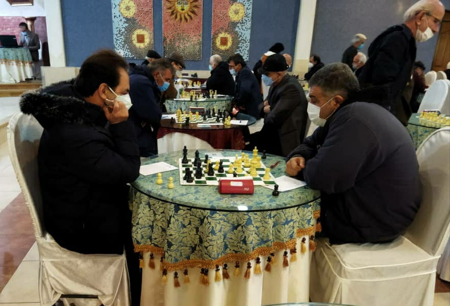 مسابقات شطرنج قهرمانی پیشکسوتان کشور در صومعه سرا آغاز شد.