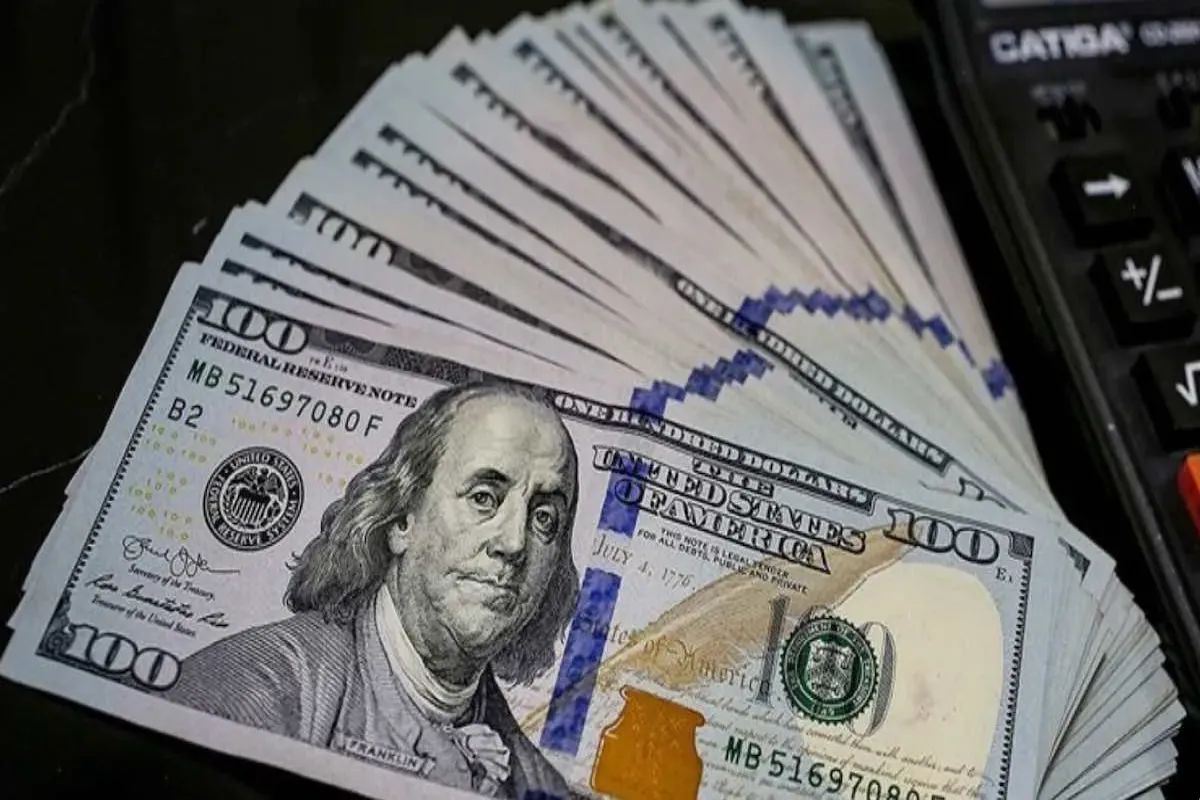 پیش بینی قیمت دلار ۲۳ فروردین ۱۴۰۴/ سرنوشت دلار به مذاکره گره خورد.  قیمت دلار